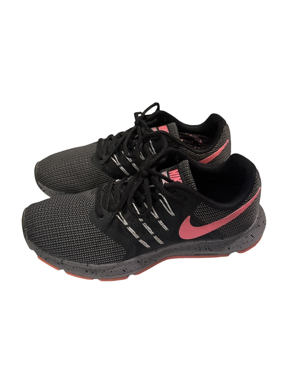 NIKE Run Swift Women’s Running Shoes in black and gray color with pink swoosh